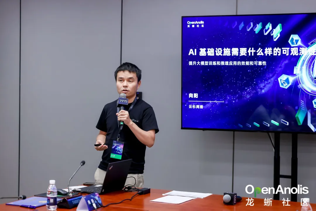 美化桌面图标_linux mint18桌面美化_美化桌面神器